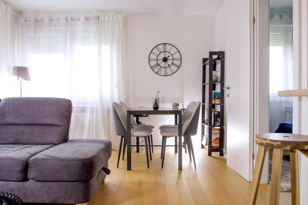 Apartment Zagreb 213 Bagian luar foto